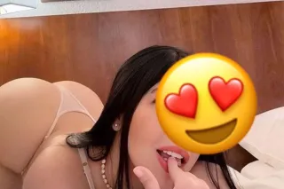 Linda latina lista para hacert... - Image 2