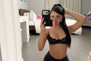 Sexy Hot🔥 - Image 1